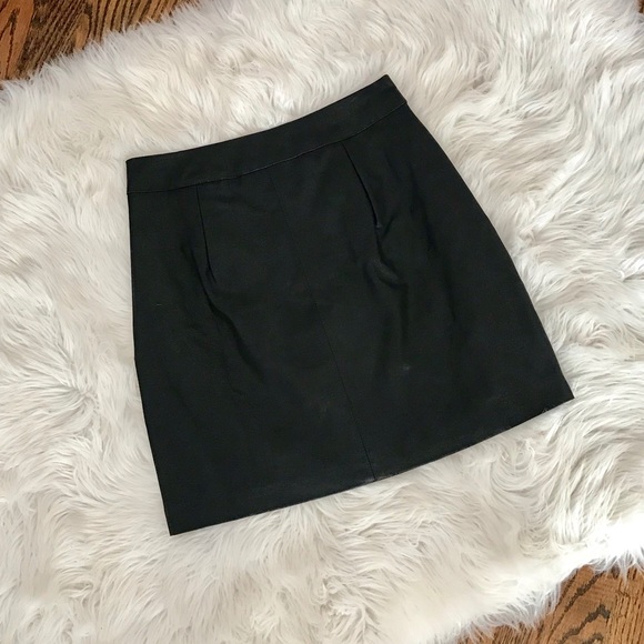 Black faux leather embroidered skirt - Picture 5 of 5
